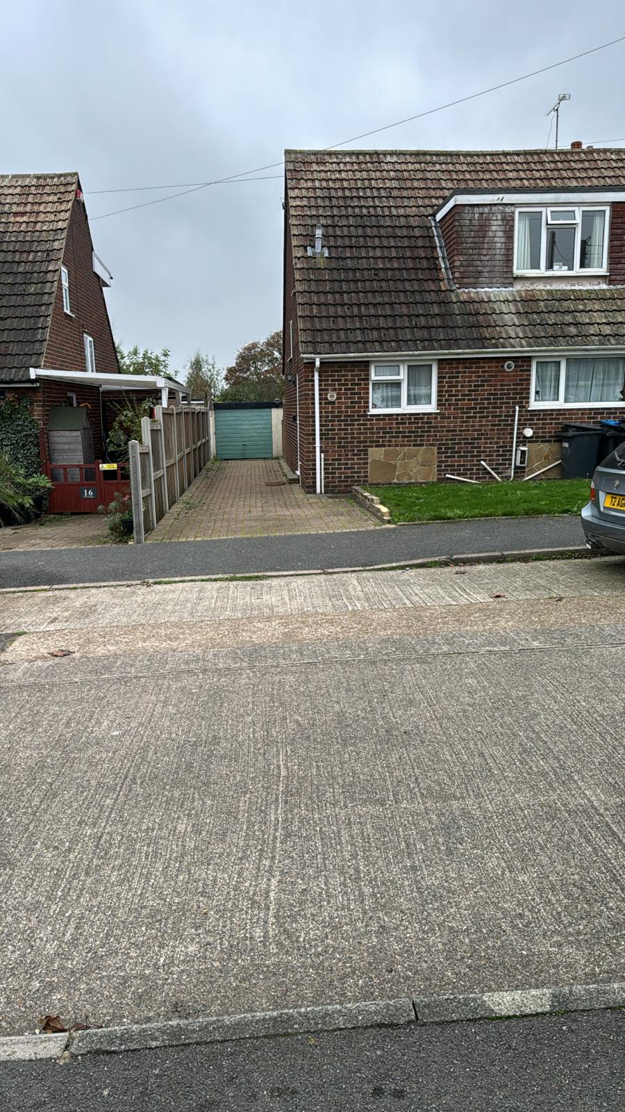 18 CLIVE ROAD GARAGE FRONT ROAD IMAGE